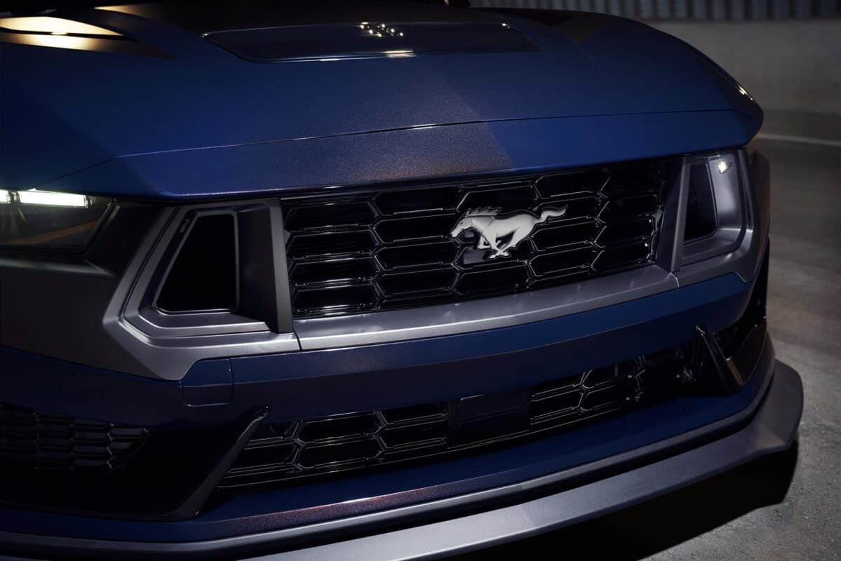 New Ford MustangDarkHorse02 LOW
